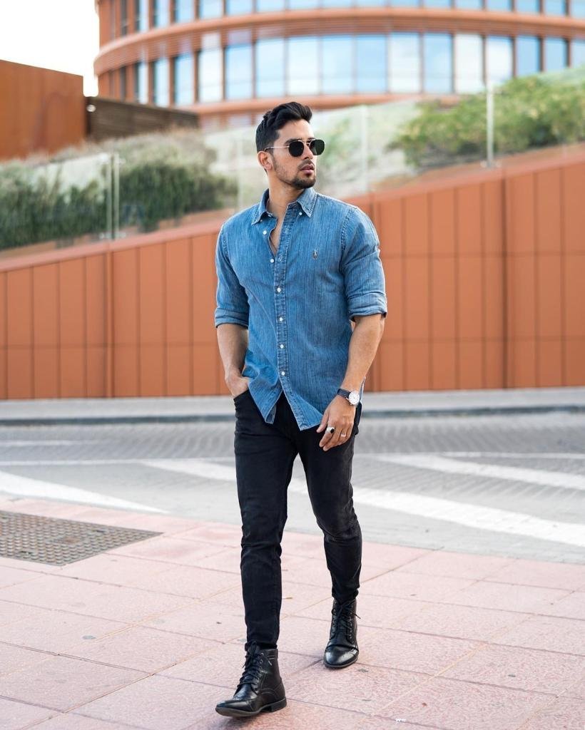 Camisa vaquera con jeans negros