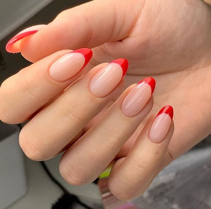 French en naranja y rojo