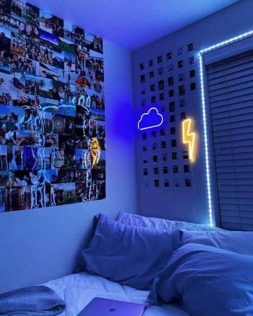 Collage de fotos en tonos azules con neones de nube y rayo