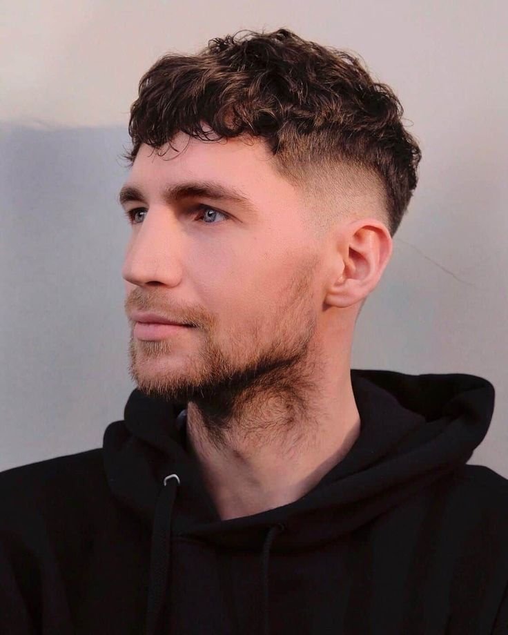Corte de cabello masculino: Corte Caesar