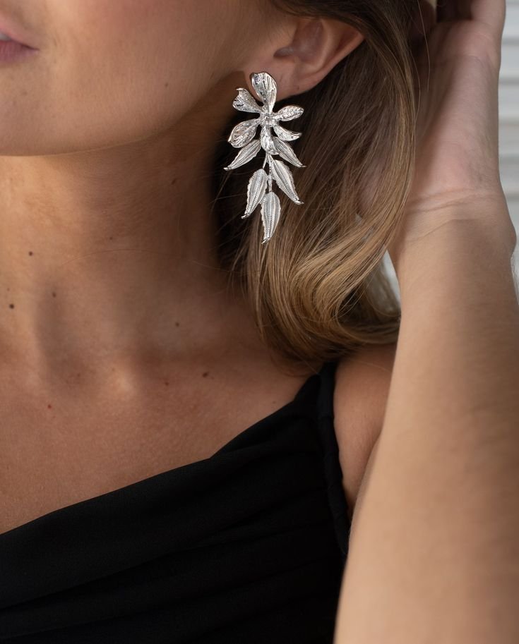Tendencia de moda: Prendas con Detalles Metálicos