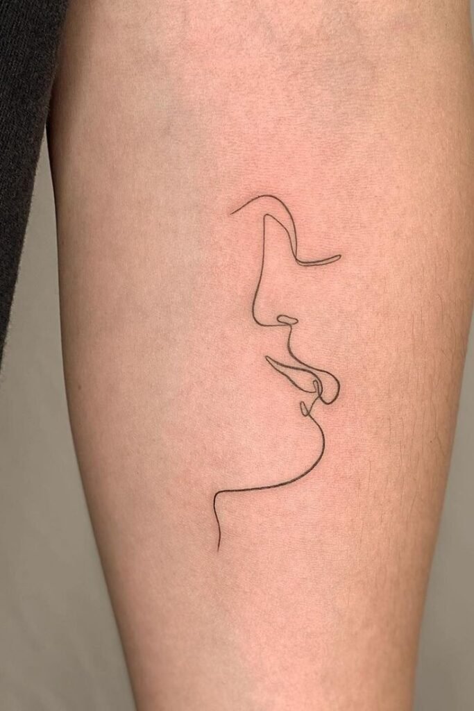 Tatuaje minimalista: Líneas Finas