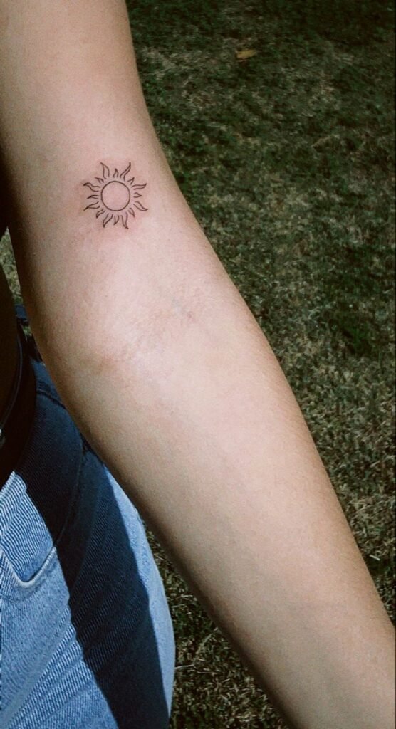 Tatuaje minimalista: Naturaleza Minimalista