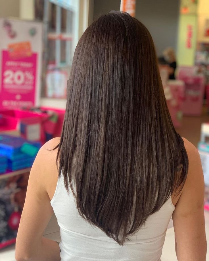 Corte de pelo de mujer: Corte en ‘V’