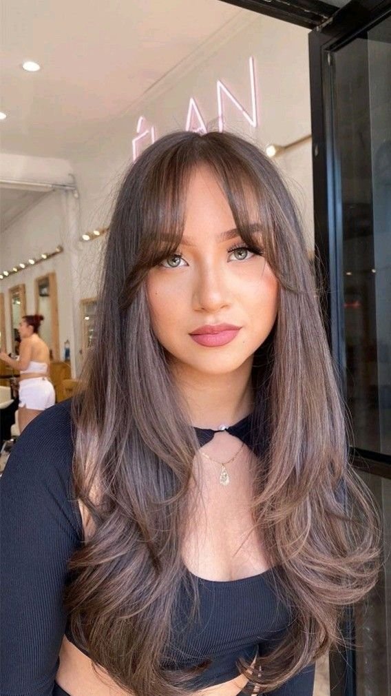 Corte de pelo de mujer: Capas Desfiladas para Cabello Largo