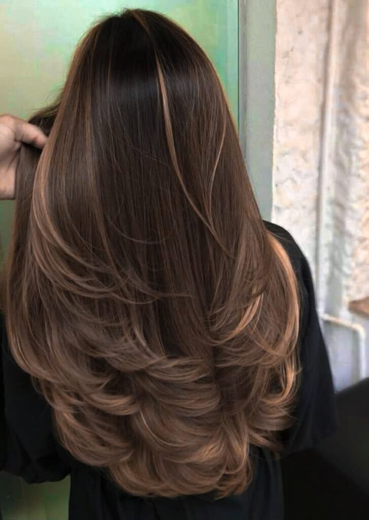 Corte de pelo de mujer: Capas Desfiladas para Cabello Largo