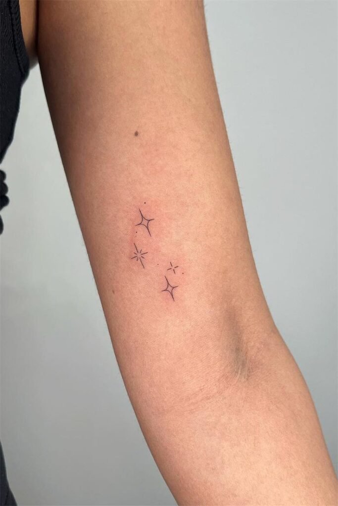 Tatuaje minimalista: Símbolos Pequeños
