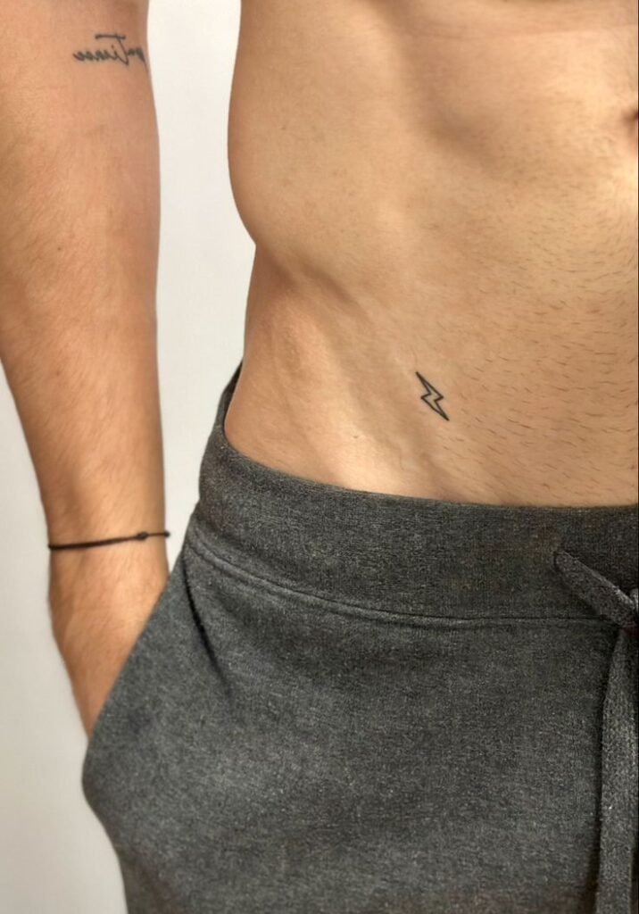 Tatuaje minimalista: Símbolos Pequeños