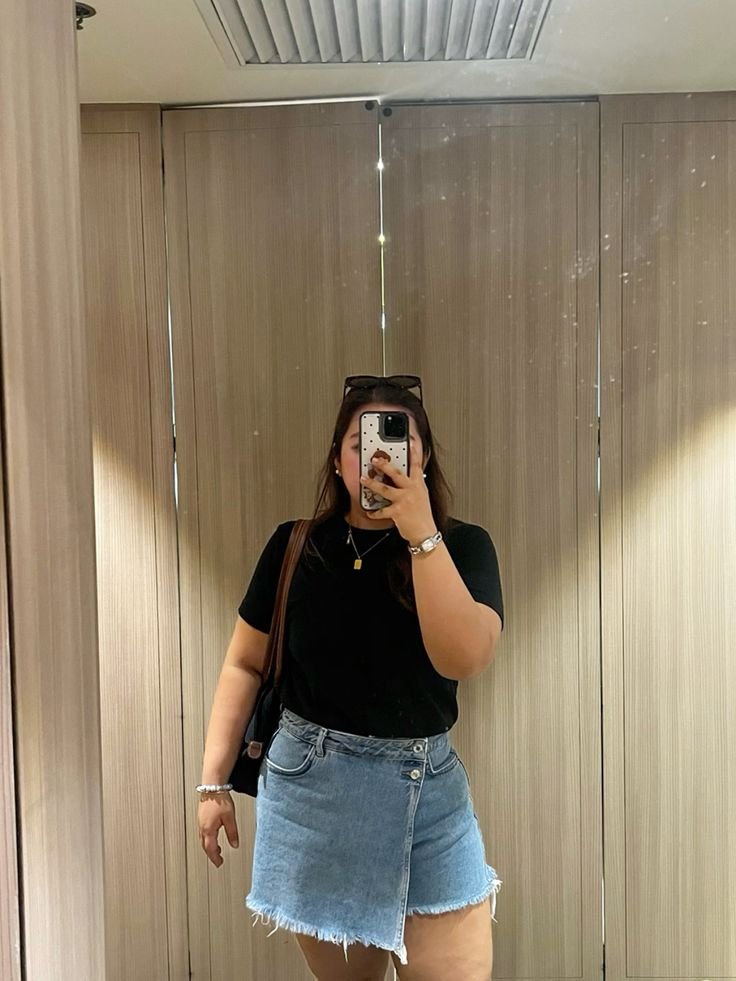 Conjunto blanco de chaleco y pantalón