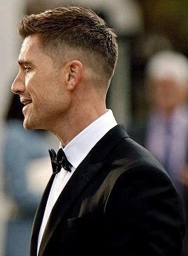 Corte de pelo para hombre: Corte texturizado con efecto natural