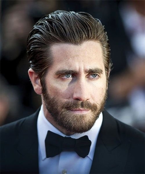 Corte de pelo para hombre: Corte clásico peinado hacia atrás