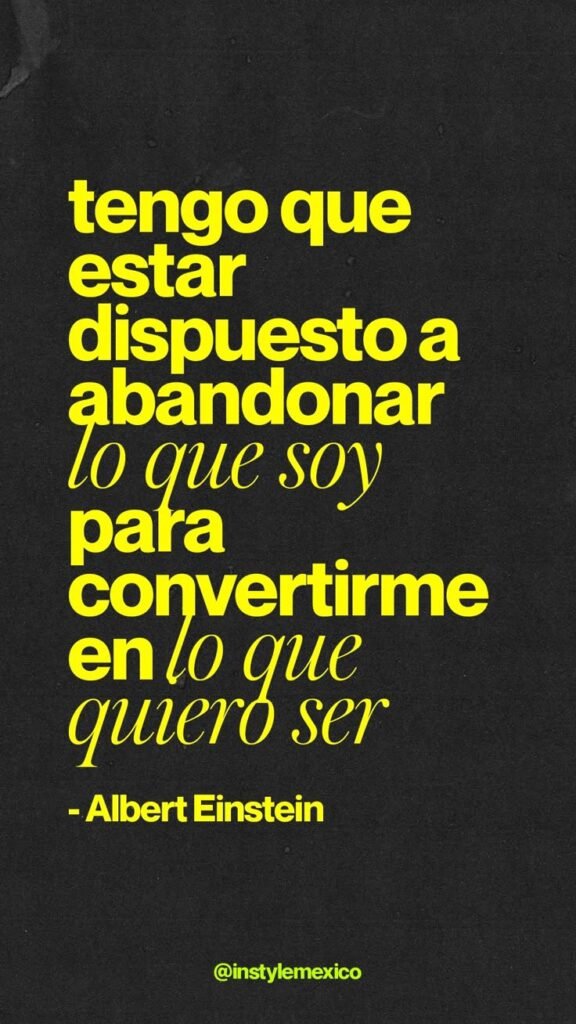 Cita de Albert Einstein sobre cambiar, sobre fondo oscuro
