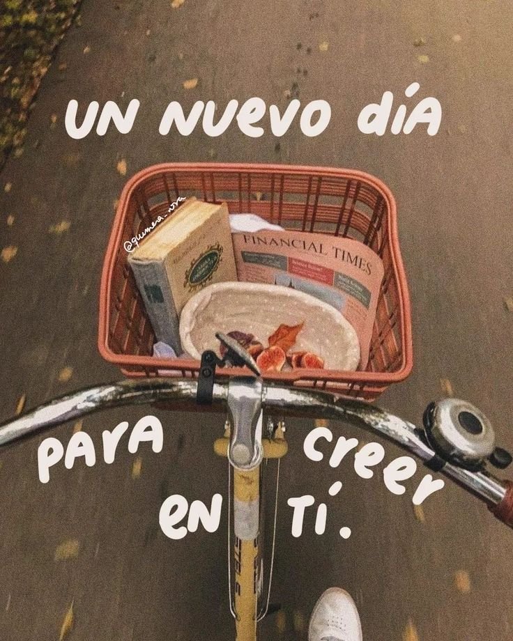 Frase sobre creer en una misma escrita sobre una foto de una bicicleta