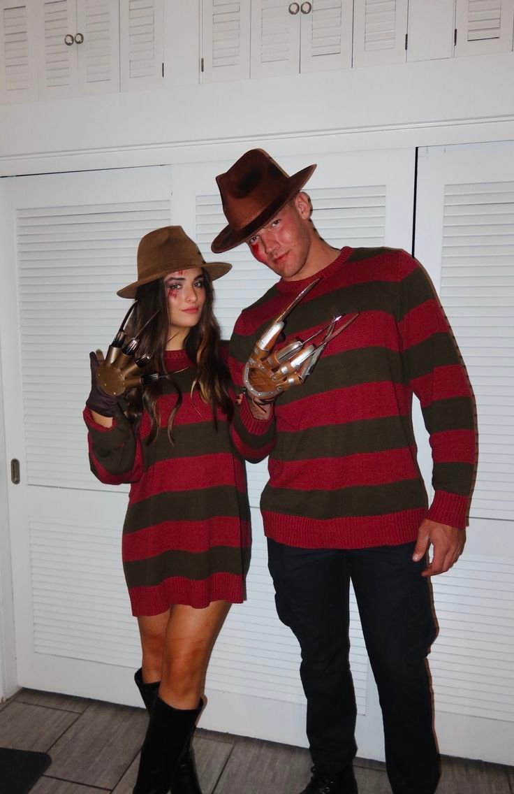Disfraz de pareja para Halloween: Freddy Krueger en pareja