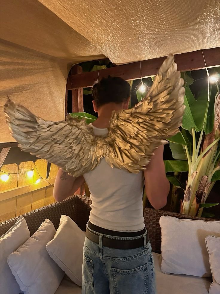 Disfraz de Halloween para hombre: Ángel con alas